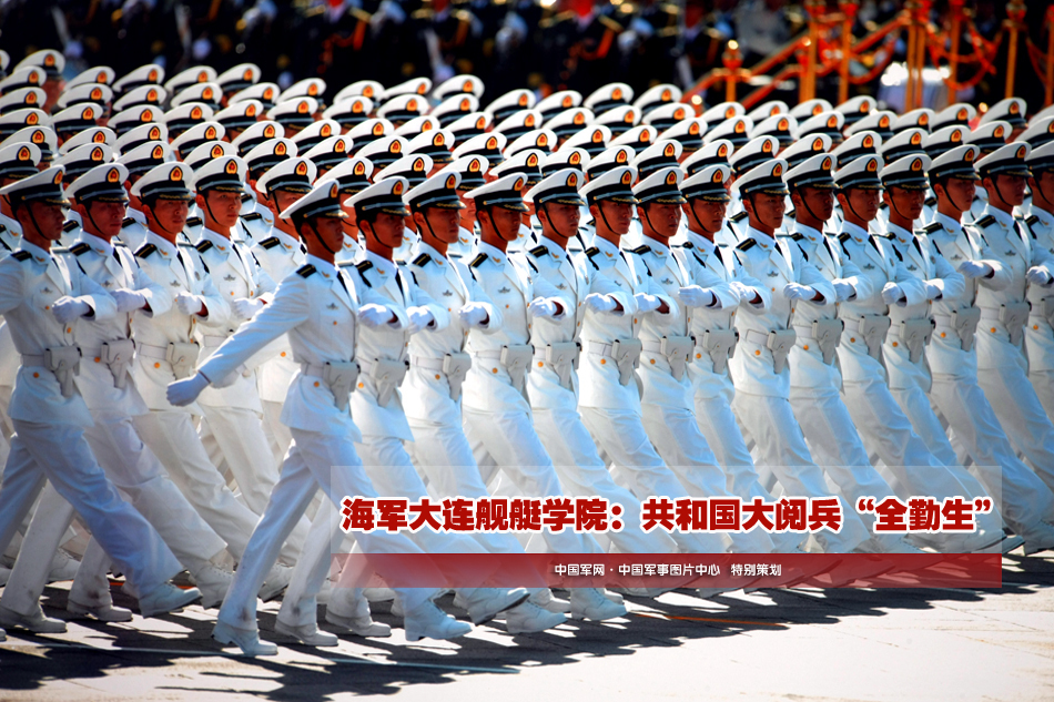 “风月片教父”徐锦江：历经人生至暗时刻，归来仍是少年 